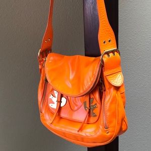 Marc Jacobs Petal To The Metal Natasha Messenger B